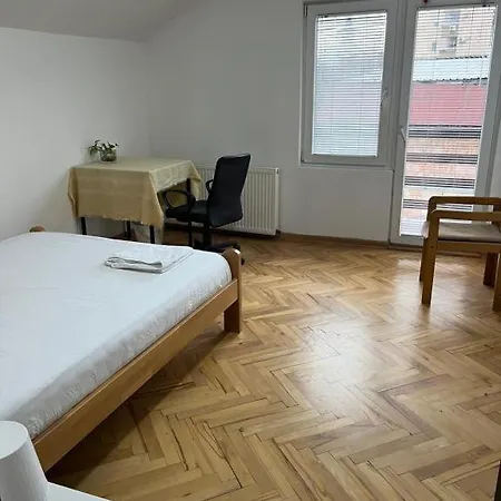 Aliyah Βελιγράδι