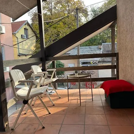 Aliyah Βελιγράδι